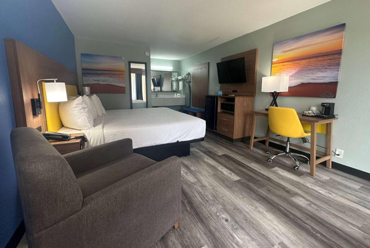 Days Inn & Suites By Wyndham Jennings Kültér fotó